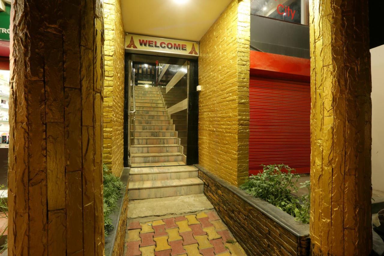 Hotel Dream City Γουβαχάτι Εξωτερικό φωτογραφία