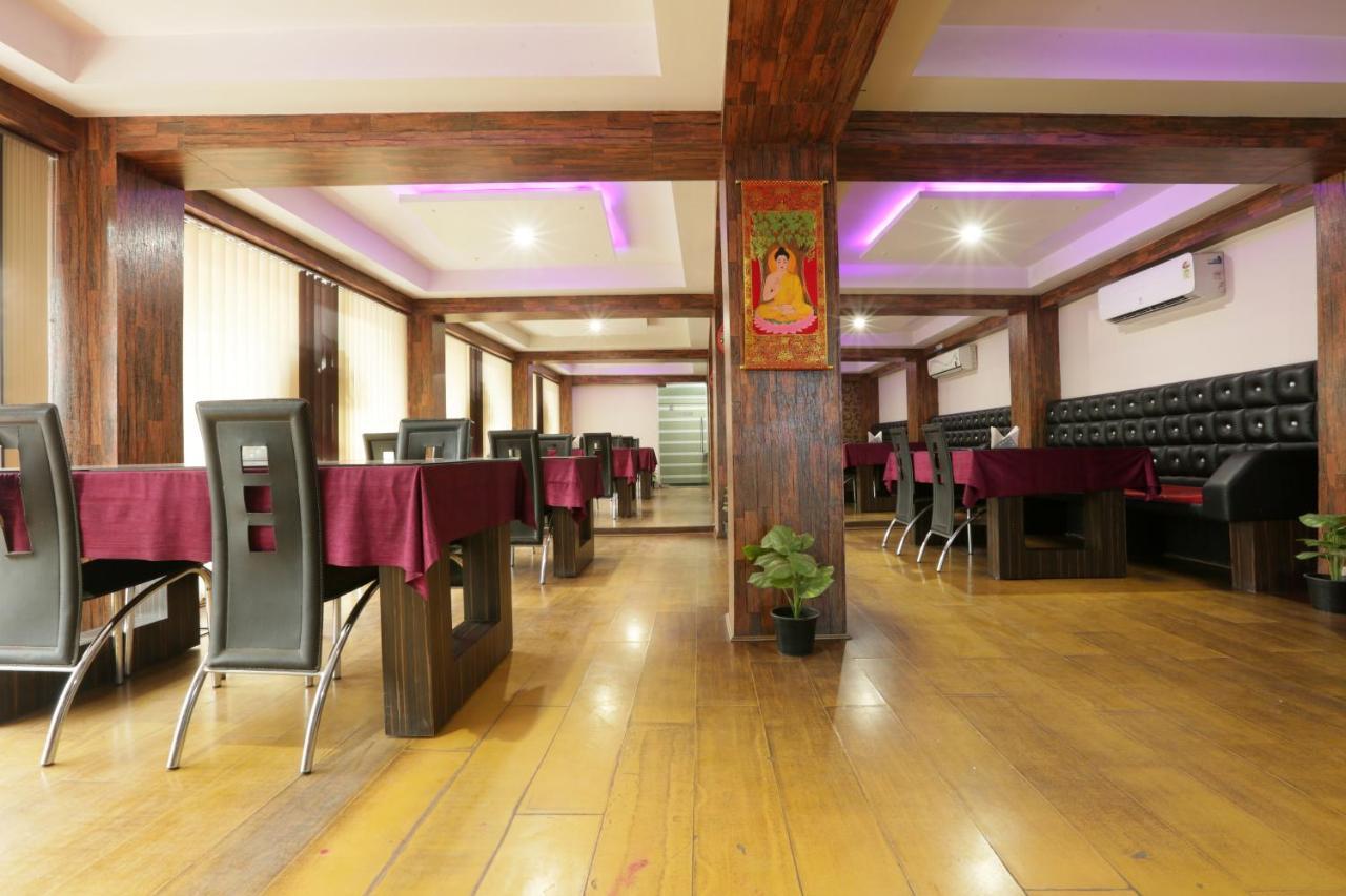 Hotel Dream City Γουβαχάτι Εξωτερικό φωτογραφία