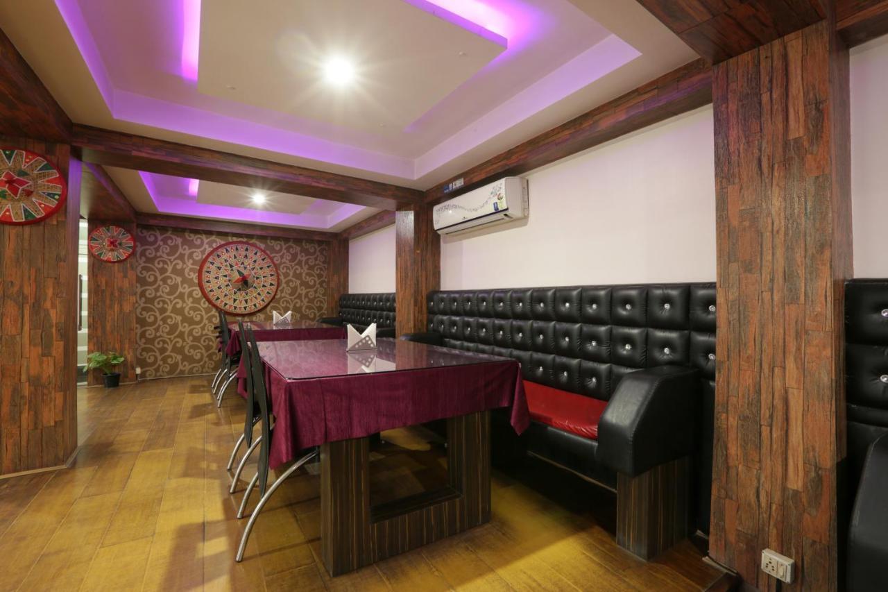 Hotel Dream City Γουβαχάτι Εξωτερικό φωτογραφία