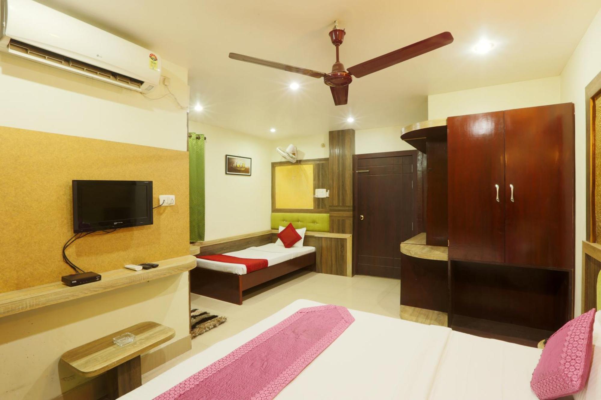 Hotel Dream City Γουβαχάτι Εξωτερικό φωτογραφία