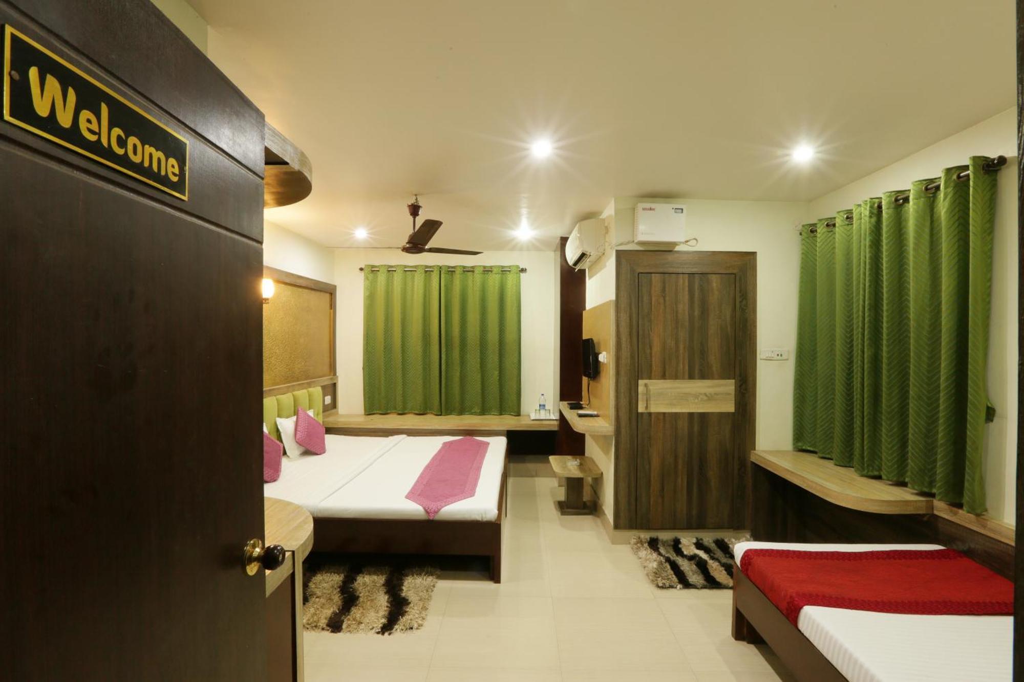 Hotel Dream City Γουβαχάτι Εξωτερικό φωτογραφία